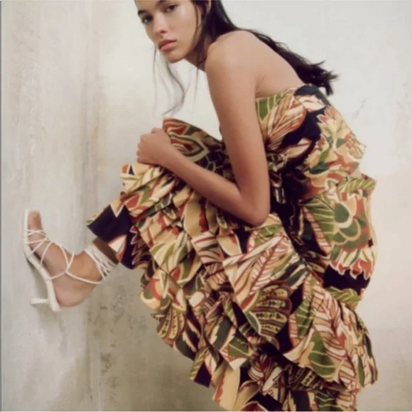 Zara Linen Blend Ruffle Ruched Strapless Top Size Small - Picture 4 of 14